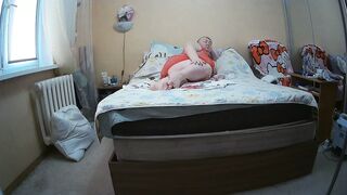 Neighbor's big pussy needs a big dildo