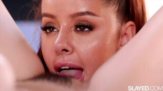 SLAYED Gorgeous Vanna seduces her cute bff Liz at the gym