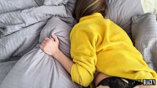My stepdaughter's juicy ass on my fist, what a horny bitch she is